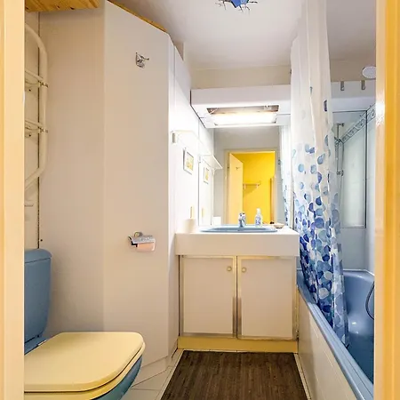 Appartement Loft Vue Avec Terrasse Privee — Quartier Port Vauban, | 2 Min Gare | Plages A Pied *