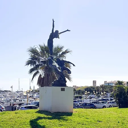 Loft Vue Avec Terrasse Privee — Quartier Port Vauban, | 2 Min Gare | Plages A Pied * Antibes