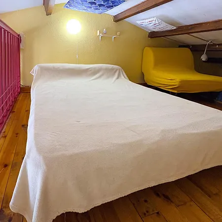 Appartement Loft Vue Avec Terrasse Privee — Quartier Port Vauban, | 2 Min Gare | Plages A Pied